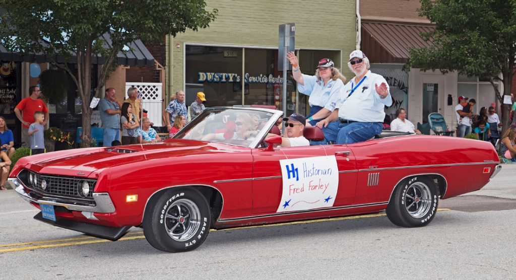 Fred Farley & wife Carol in Madison Parade